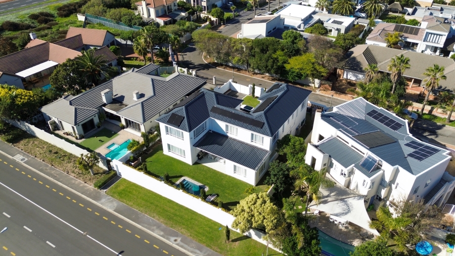 To Let 3 Bedroom Property for Rent in Sunset Beach Western Cape